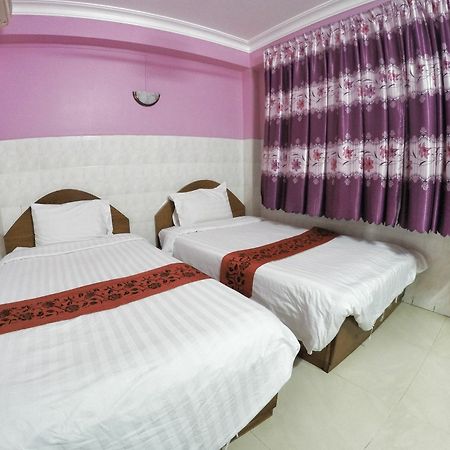 Capitol 3 Guesthouse Phnom Pen Exterior foto