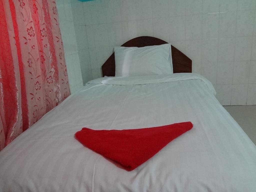 Capitol 3 Guesthouse Phnom Pen Exterior foto