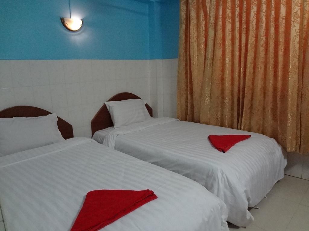Capitol 3 Guesthouse Phnom Pen Exterior foto