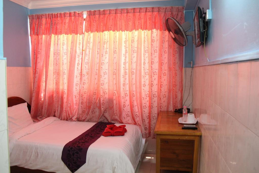 Capitol 3 Guesthouse Phnom Pen Exterior foto