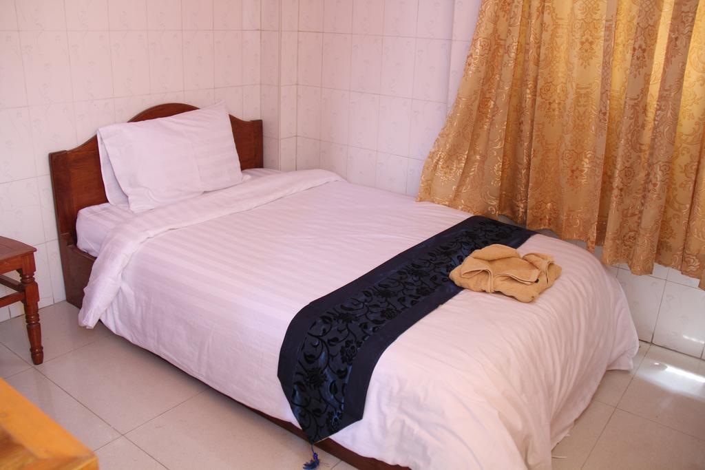 Capitol 3 Guesthouse Phnom Pen Exterior foto