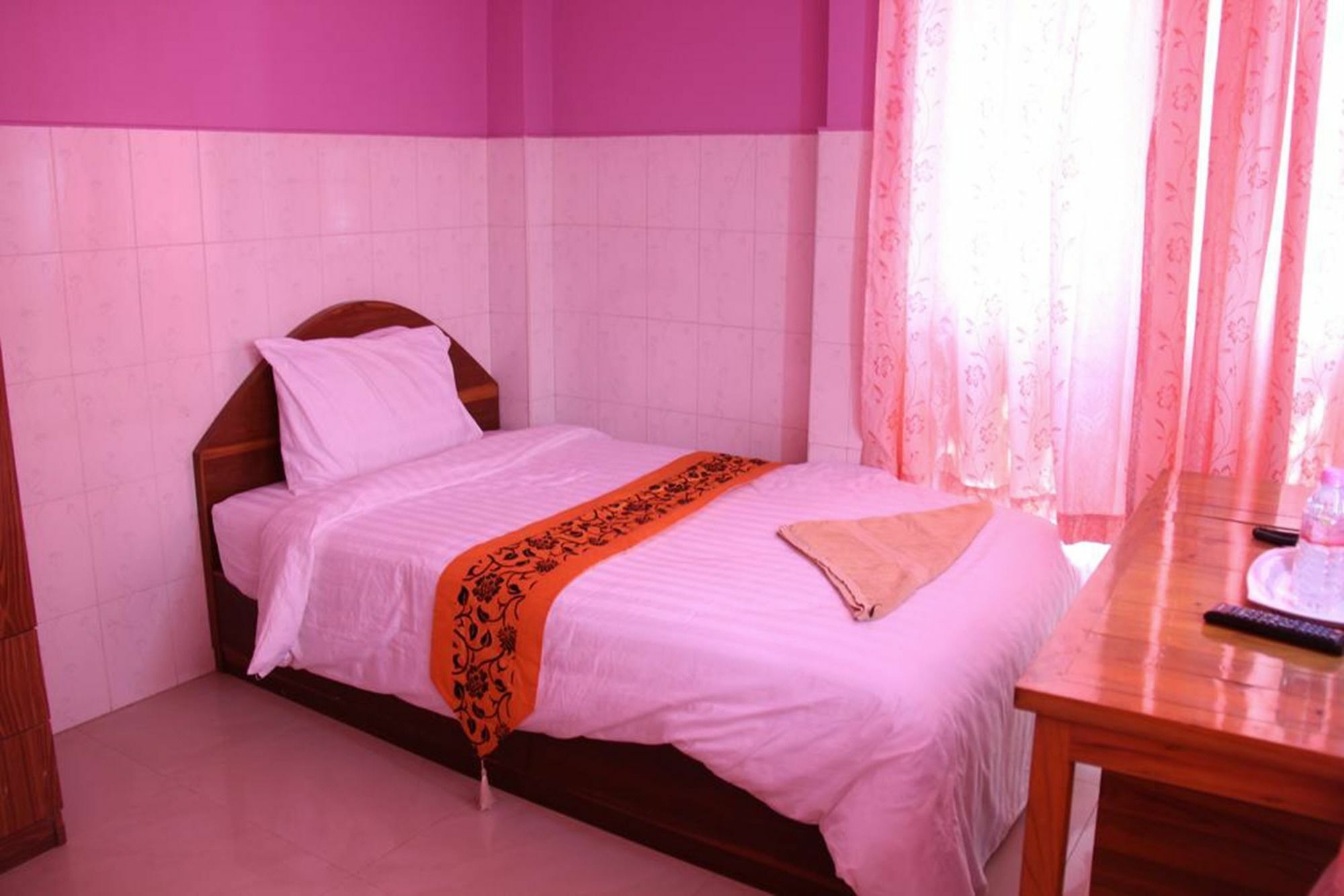 Capitol 3 Guesthouse Phnom Pen Exterior foto